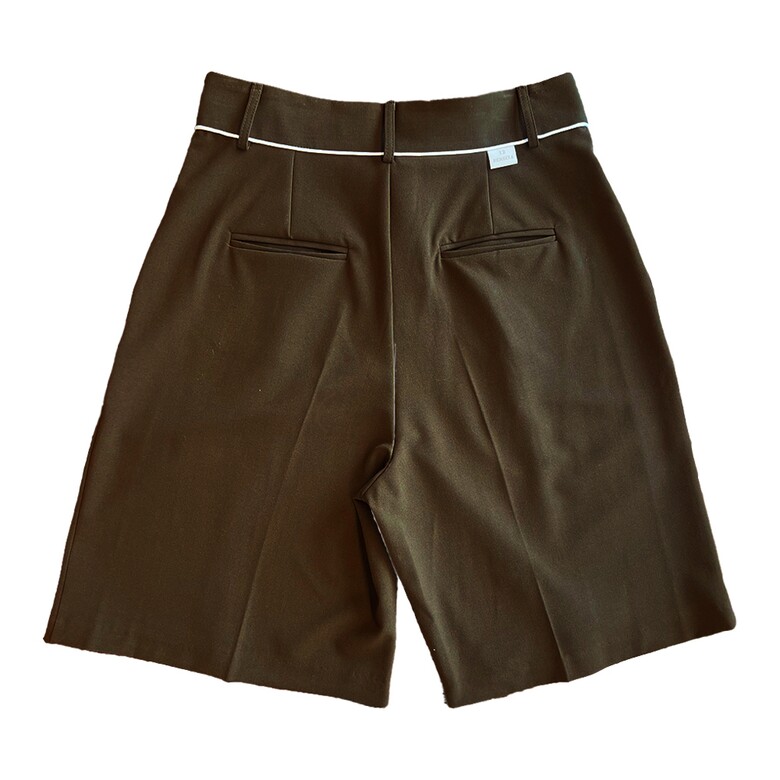 반바지 카멜 색상 이미지-S2L3