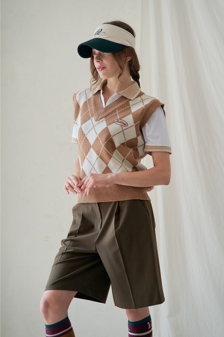 반바지 모델 착용 이미지-S1L28