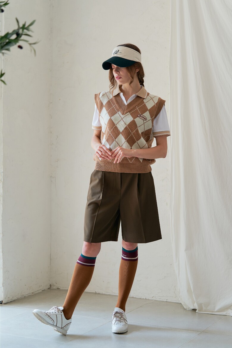 반바지 모델 착용 이미지-S1L32