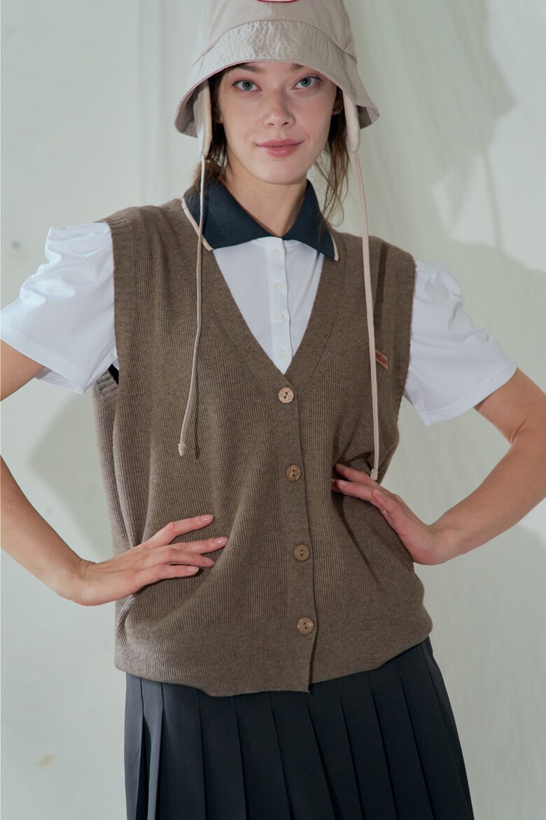 민소매 모델 착용 이미지-S1L20