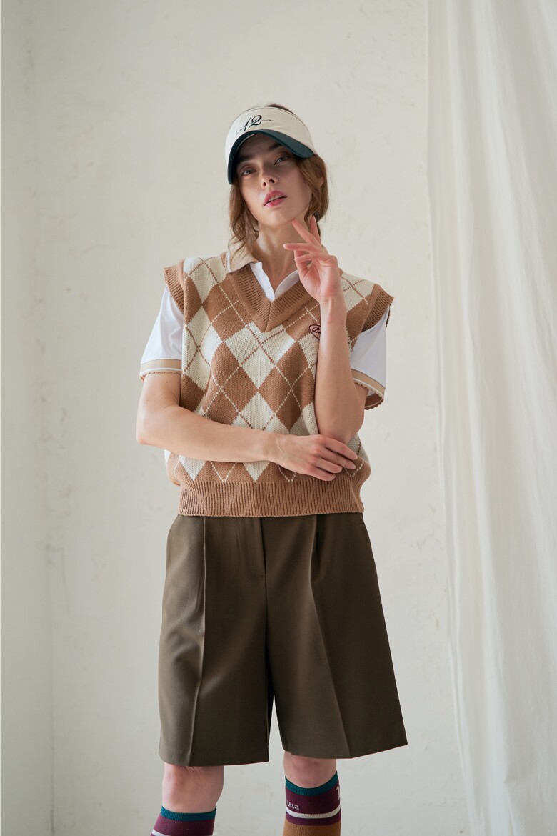 반바지 모델 착용 이미지-S1L31