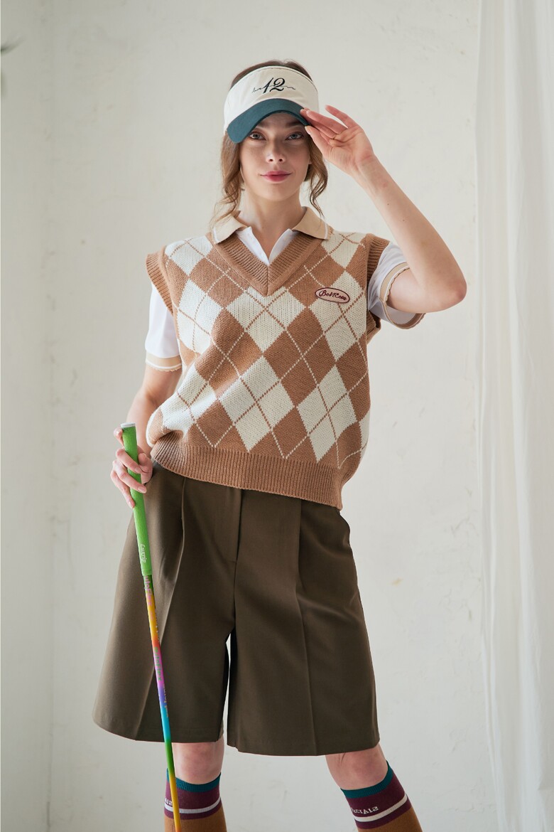 반바지 모델 착용 이미지-S1L36