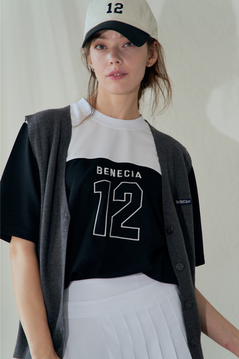 민소매 모델 착용 이미지-S1L16