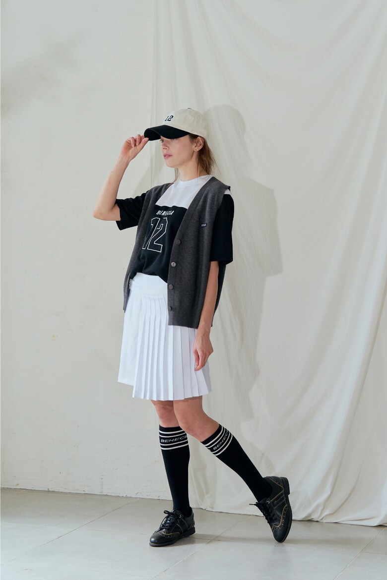 민소매 모델 착용 이미지-S1L30