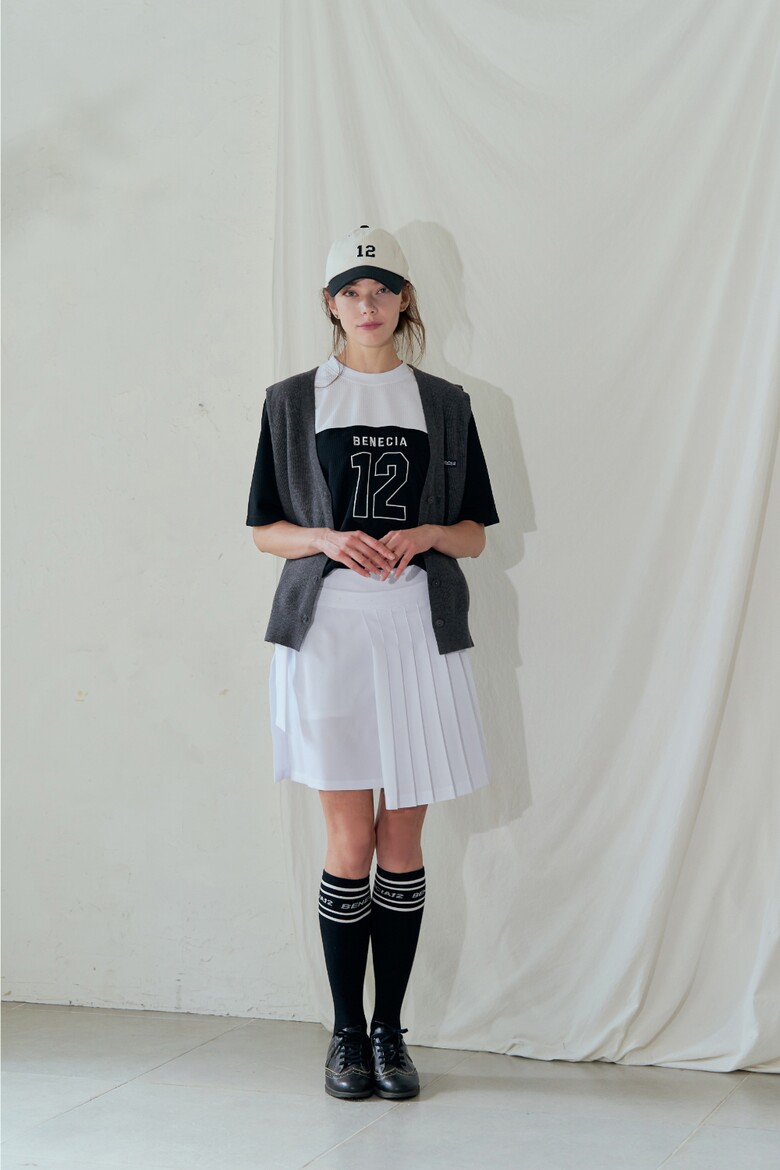 민소매 모델 착용 이미지-S1L32