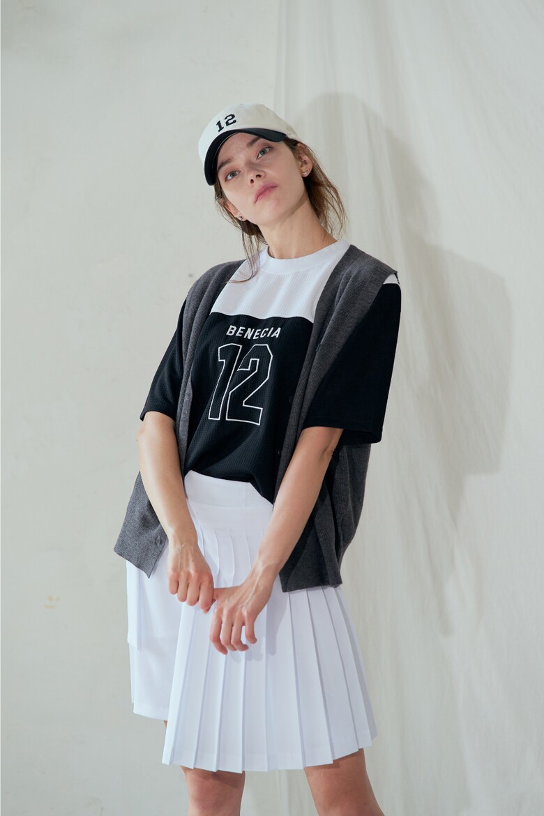 민소매 모델 착용 이미지-S1L15