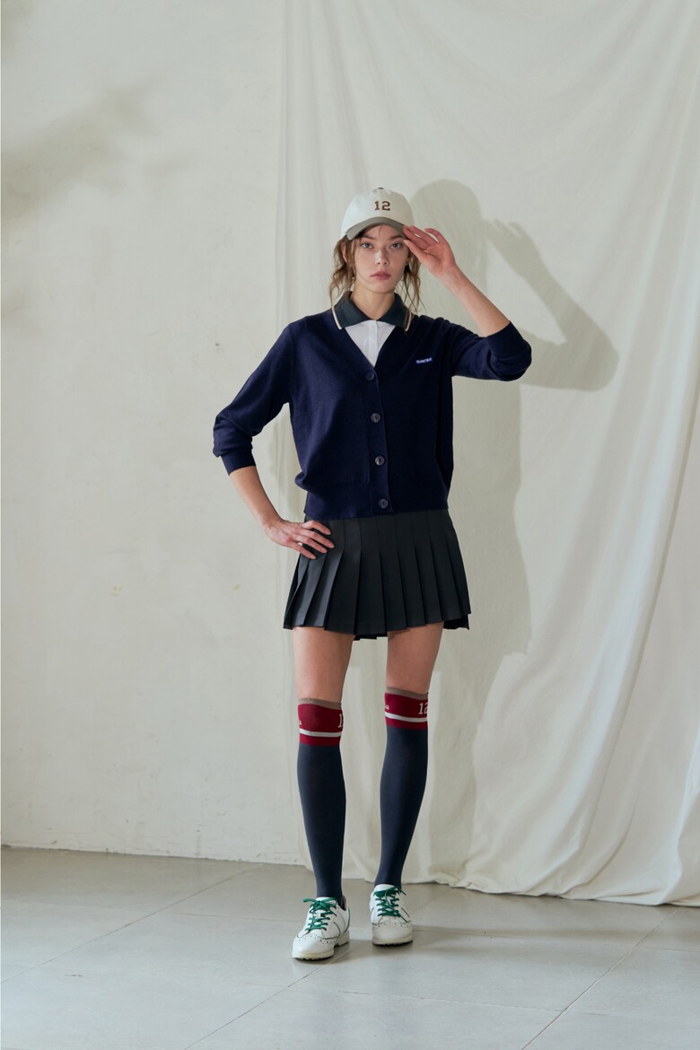 긴팔 티셔츠 모델 착용 이미지-S1L34