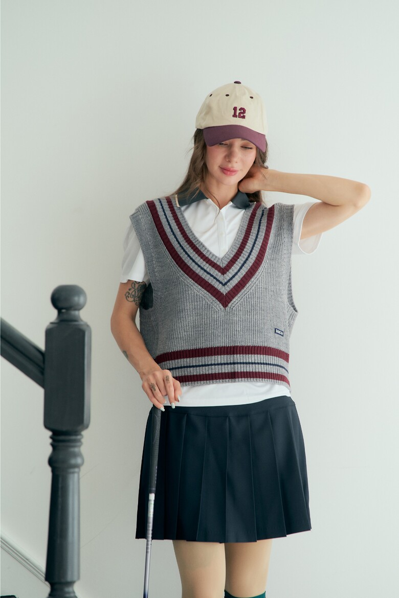 민소매 모델 착용 이미지-S1L8