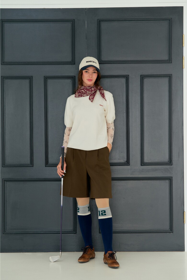 반팔 티셔츠 모델 착용 이미지-S1L11