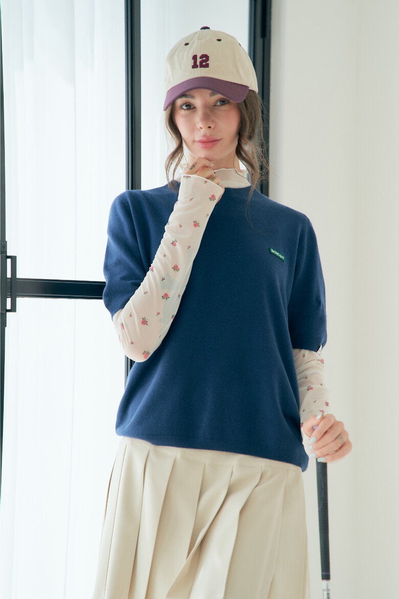 반팔 티셔츠 모델 착용 이미지-S1L8