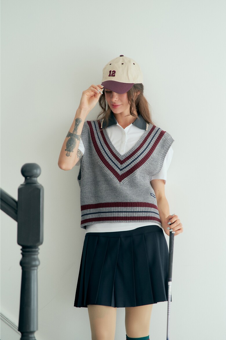 민소매 모델 착용 이미지-S1L12