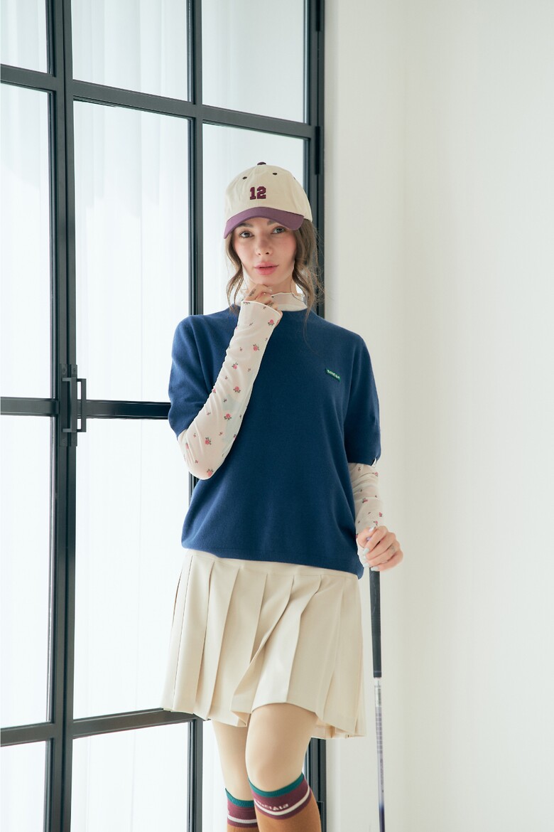 반팔 티셔츠 모델 착용 이미지-S1L9