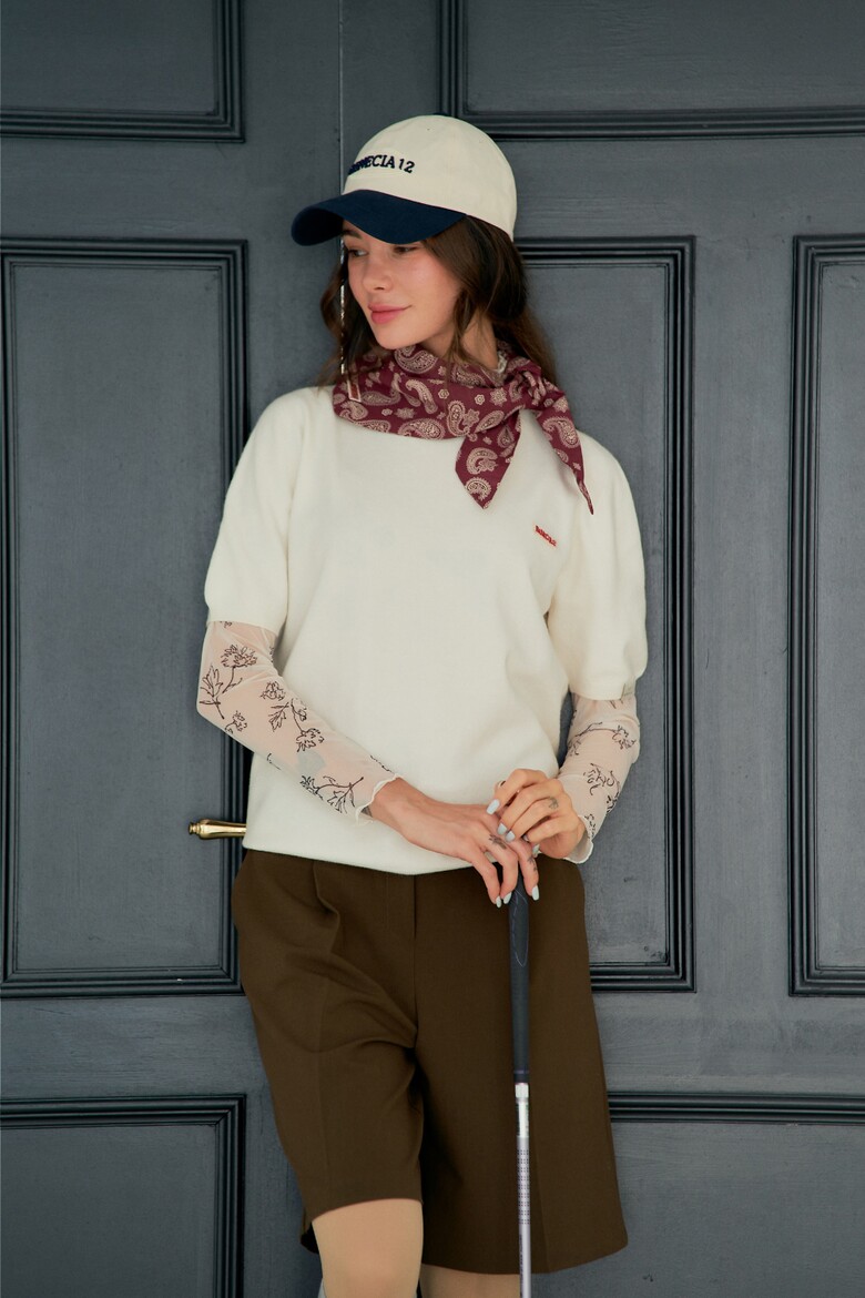 반팔 티셔츠 모델 착용 이미지-S1L8