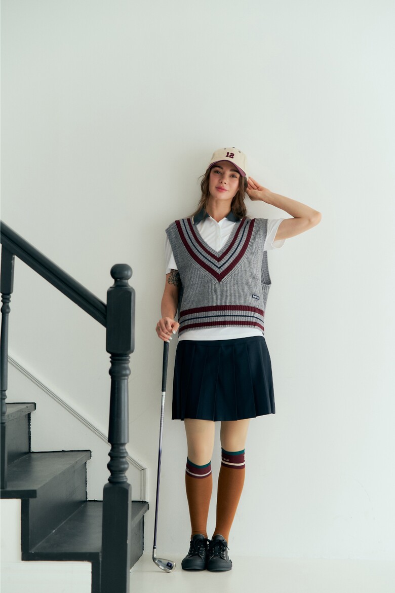 민소매 모델 착용 이미지-S1L16