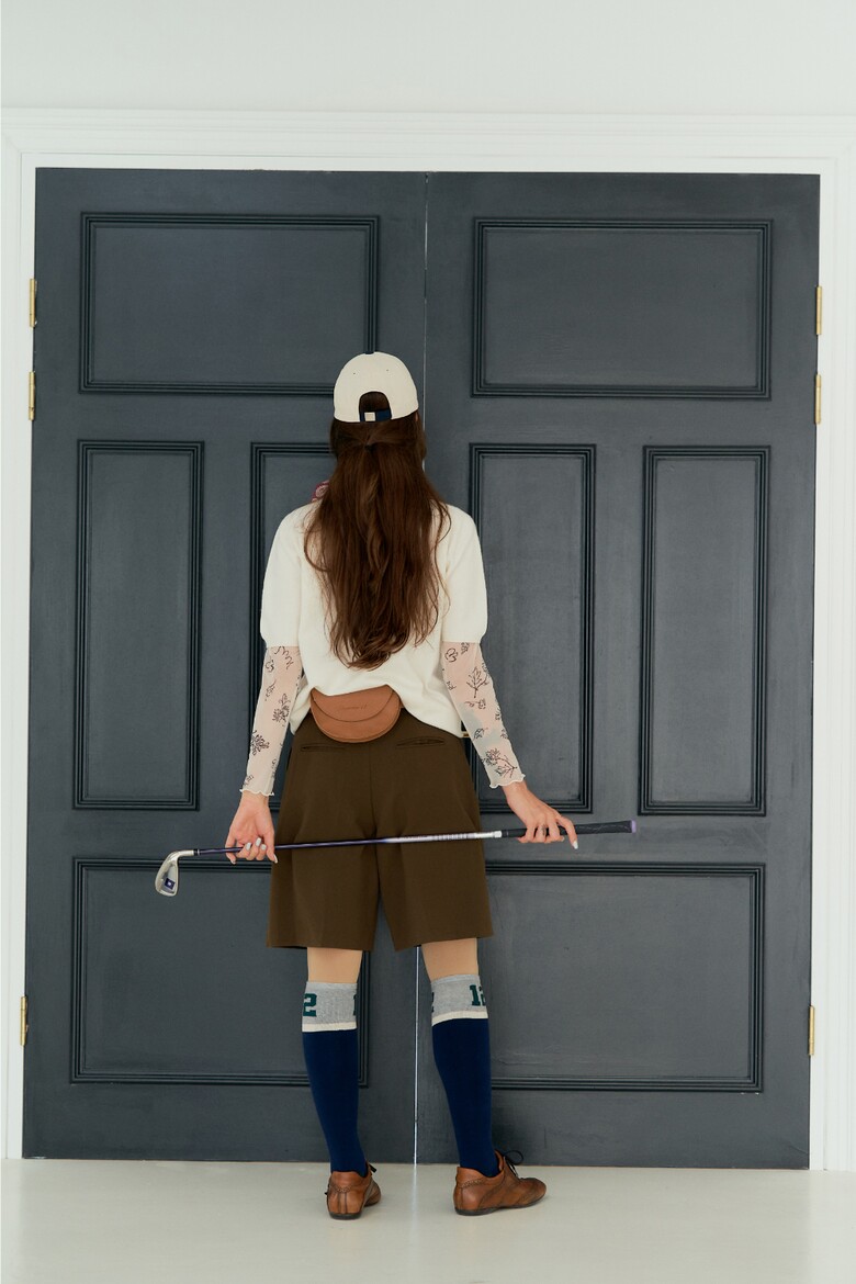 반팔 티셔츠 모델 착용 이미지-S1L19