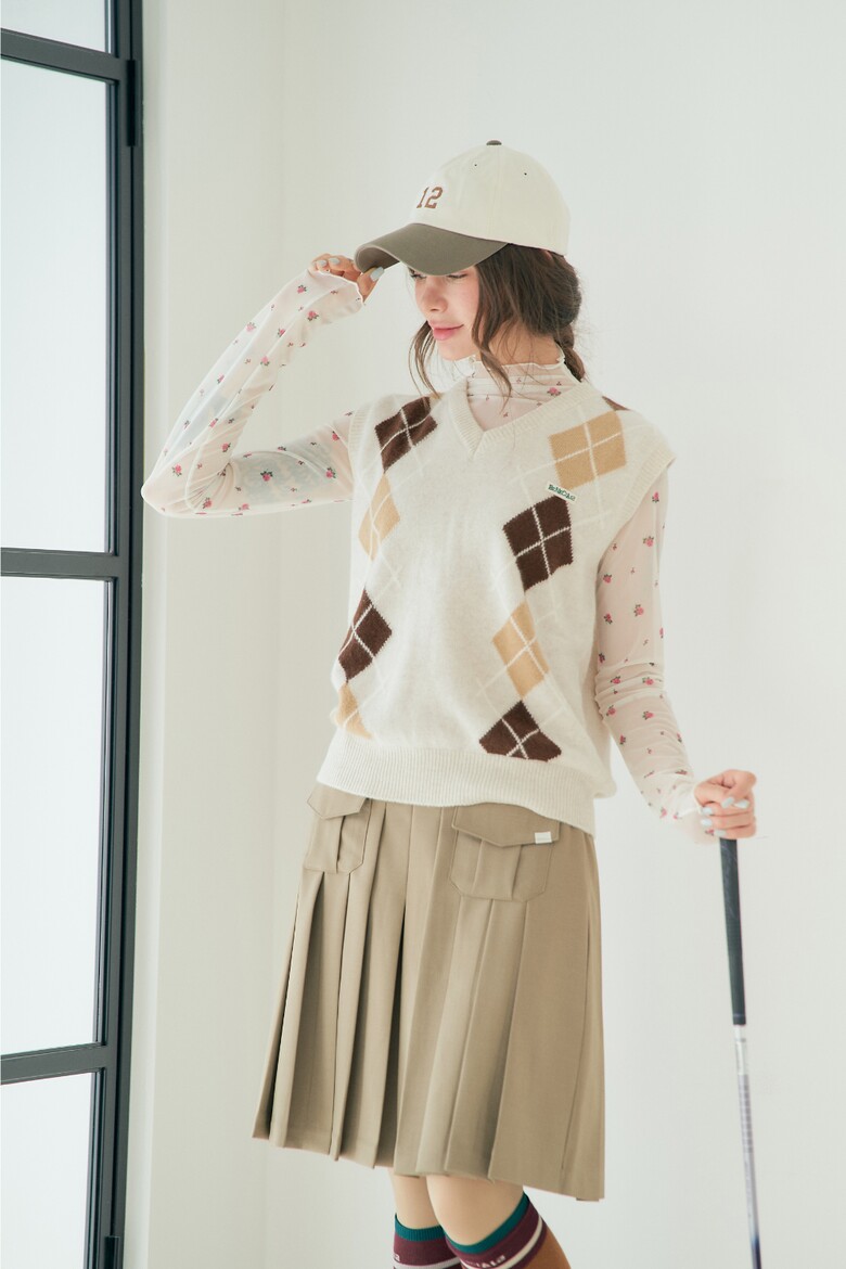 민소매 모델 착용 이미지-S1L19