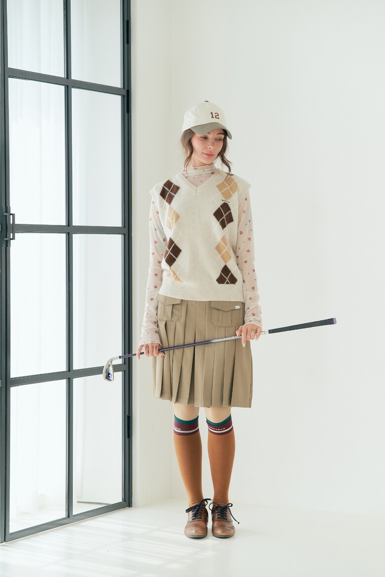 민소매 모델 착용 이미지-S1L10