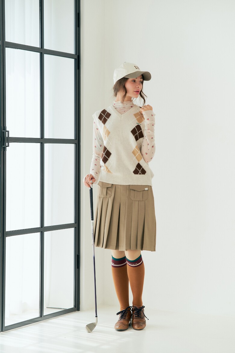 민소매 모델 착용 이미지-S1L12