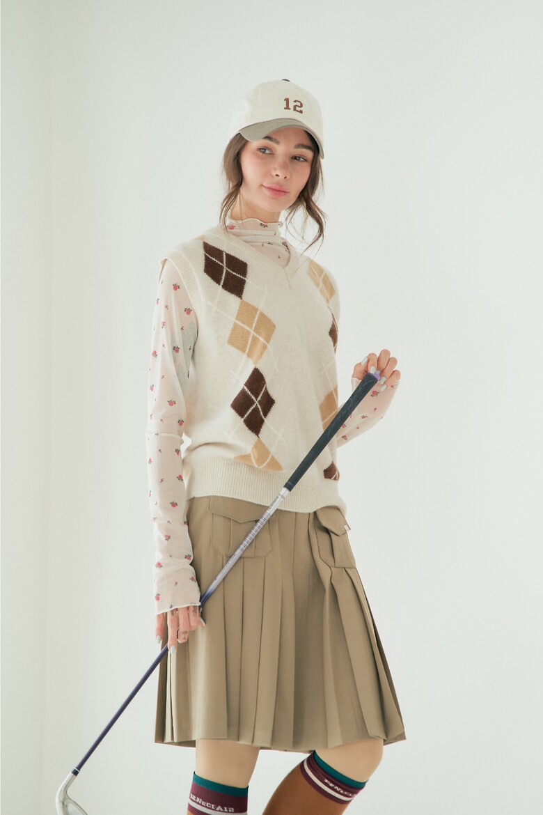 민소매 모델 착용 이미지-S1L23