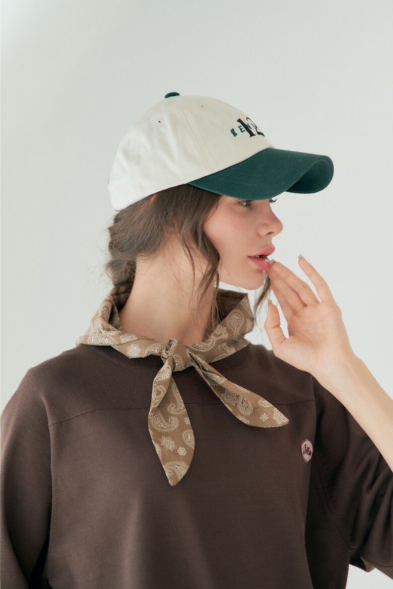 긴팔 티셔츠 모델 착용 이미지-S1L11