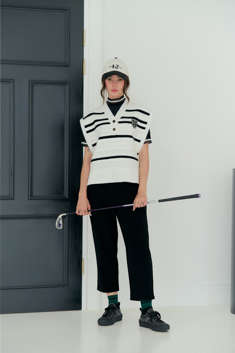 반팔 티셔츠 모델 착용 이미지-S1L8