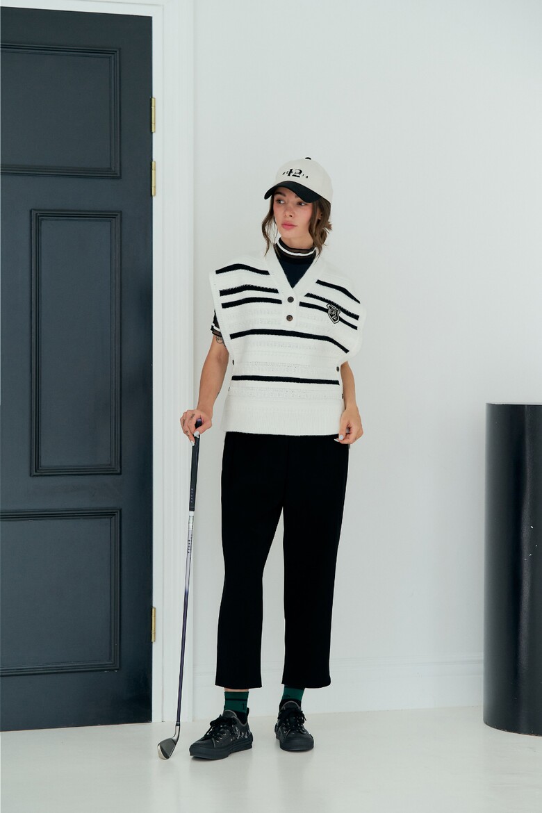 반팔 티셔츠 모델 착용 이미지-S1L11