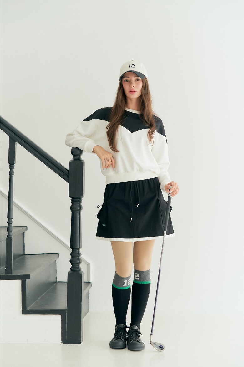 긴팔 티셔츠 모델 착용 이미지-S1L12