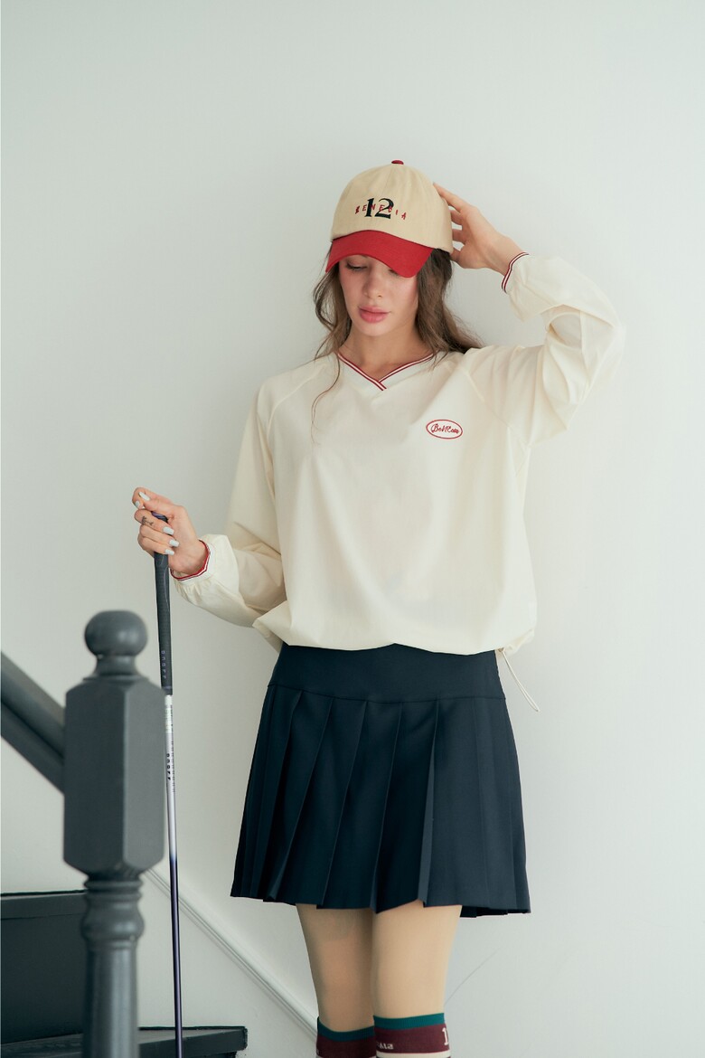 긴팔 티셔츠 모델 착용 이미지-S1L4