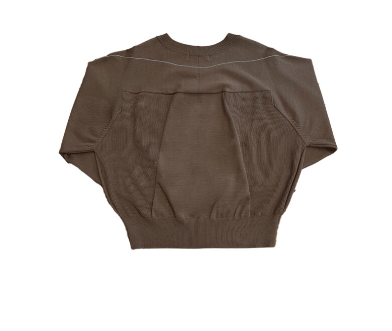 긴팔 티셔츠 오트밀 색상 이미지-S2L2