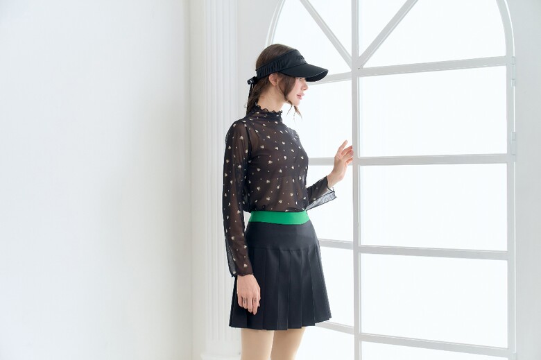 미니 스커트 모델 착용 이미지-S1L5