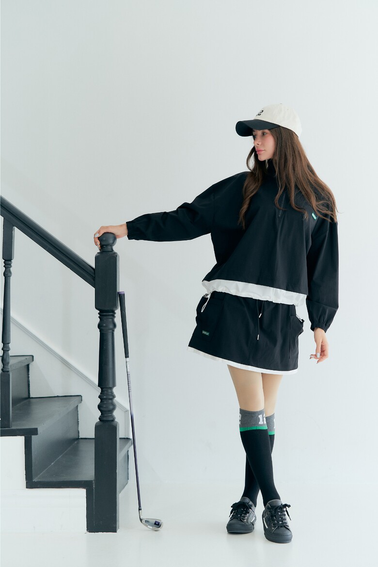 양말 모델 착용 이미지-S2L7