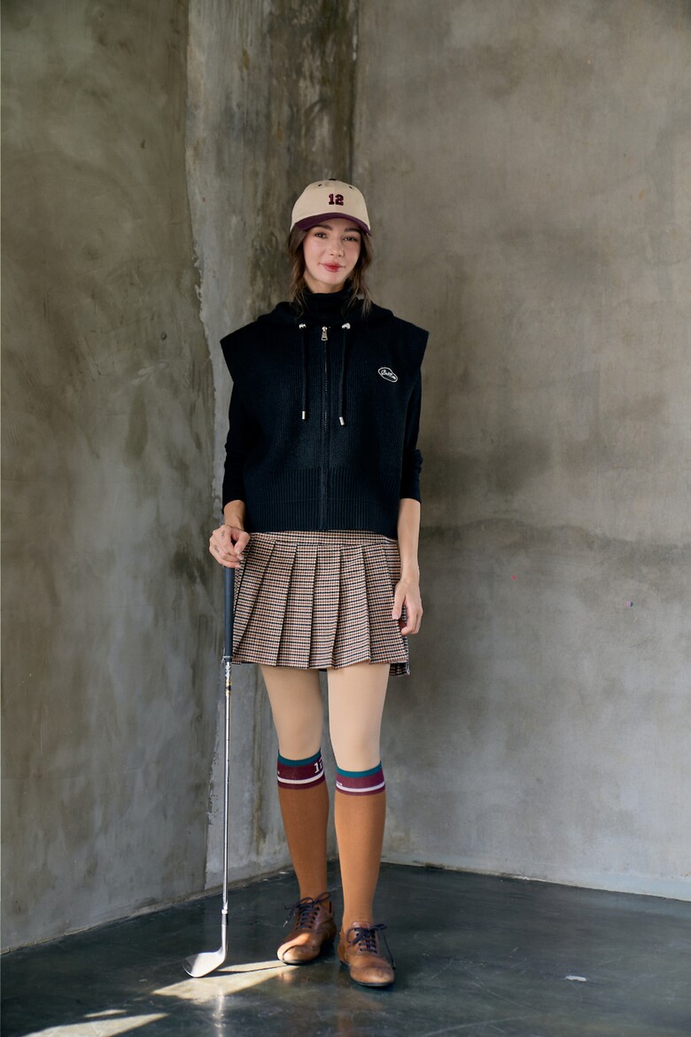 민소매 모델 착용 이미지-S1L28