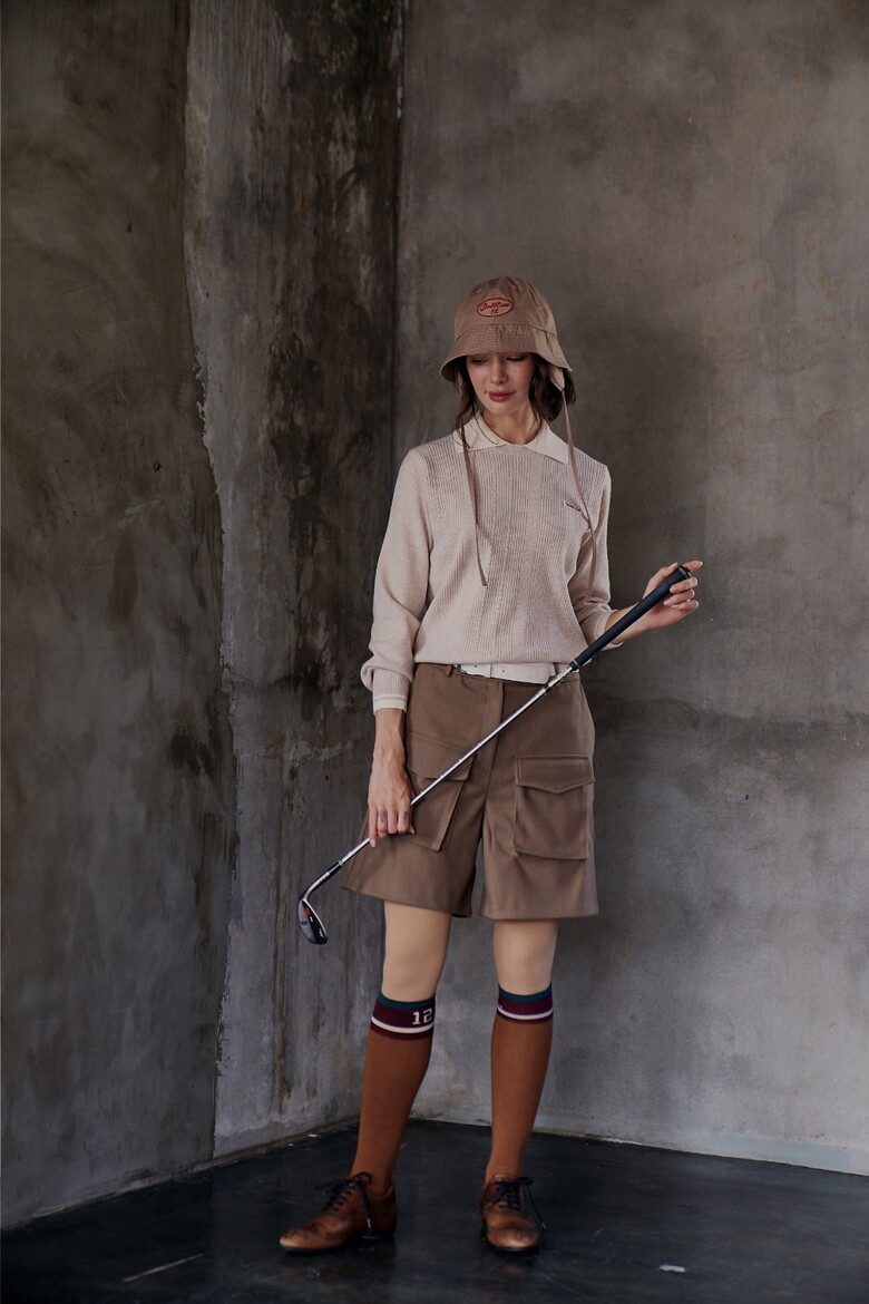 긴팔 티셔츠 모델 착용 이미지-S1L26