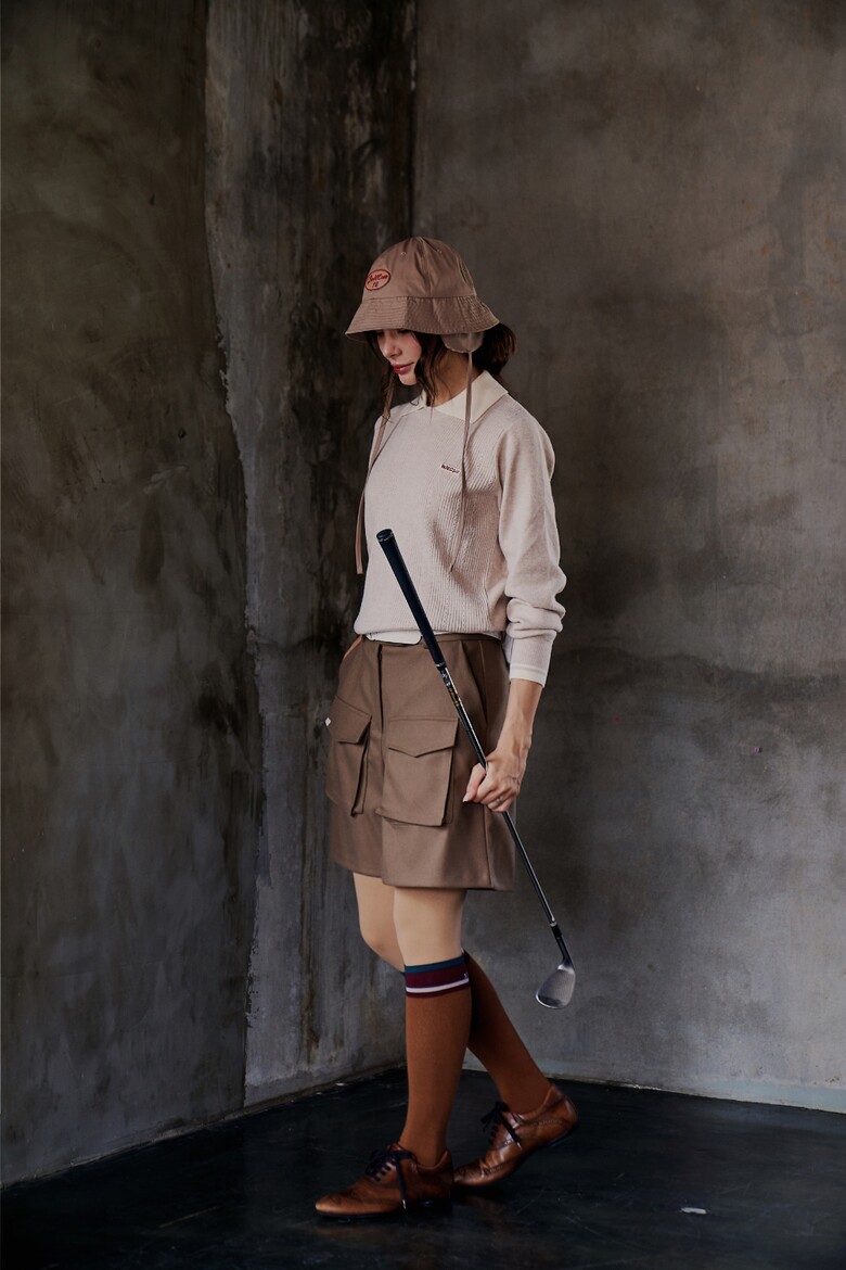 긴팔 티셔츠 모델 착용 이미지-S1L31