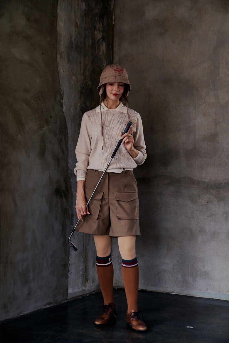 긴팔 티셔츠 모델 착용 이미지-S1L34