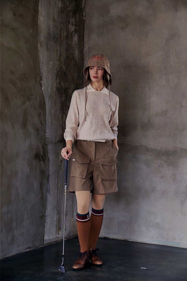 긴팔 티셔츠 모델 착용 이미지-S1L37