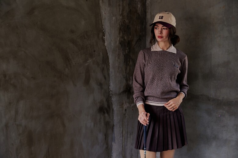 드레스 모델 착용 이미지-S1L4