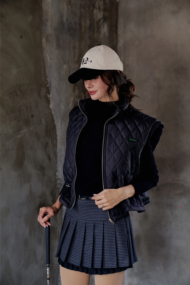 재킷 모델 착용 이미지-S1L8