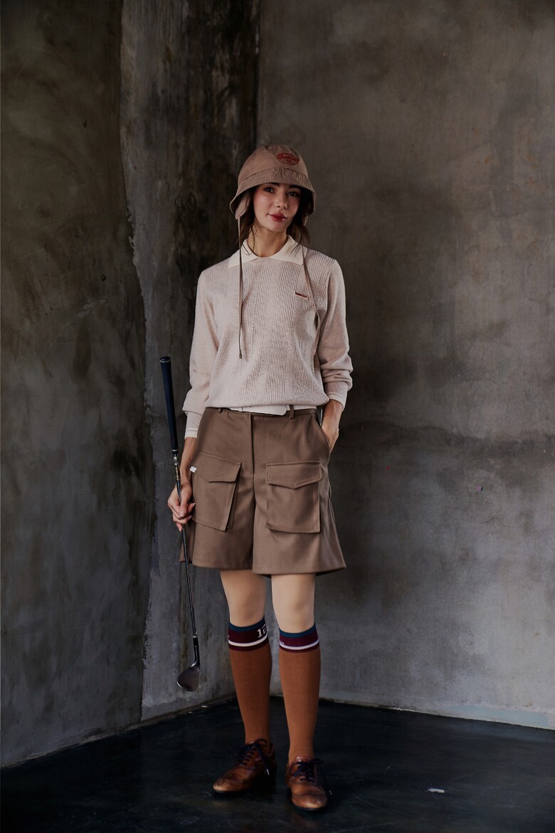 긴팔 티셔츠 모델 착용 이미지-S1L35