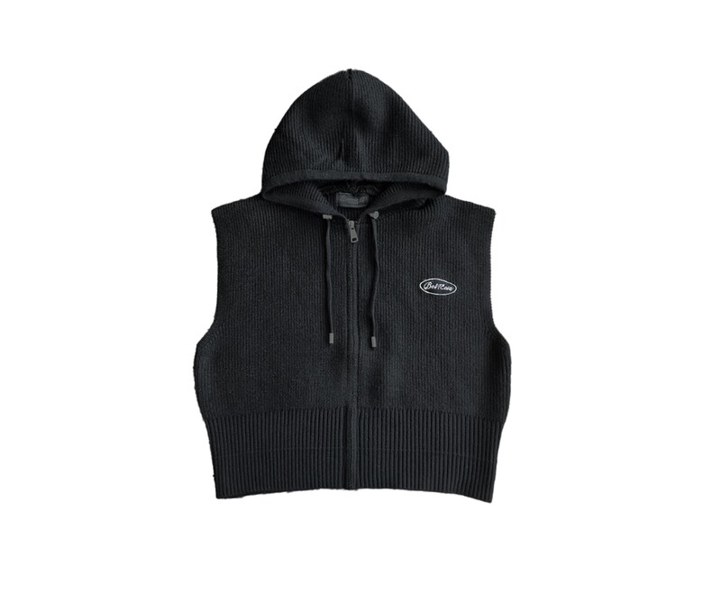 민소매 차콜 색상 이미지-S3L1