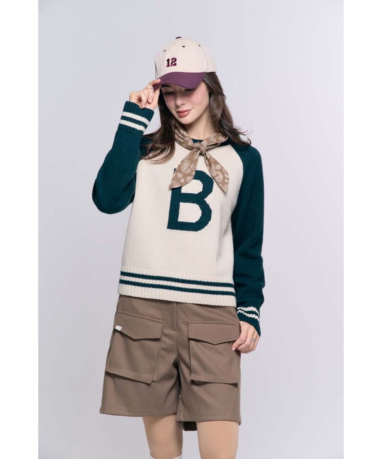 긴팔 티셔츠 모델 착용 이미지-S1L3