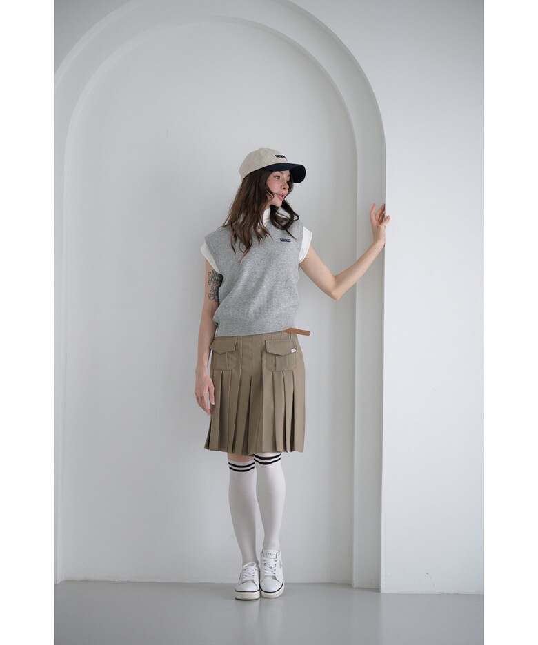 민소매 모델 착용 이미지-S1L12