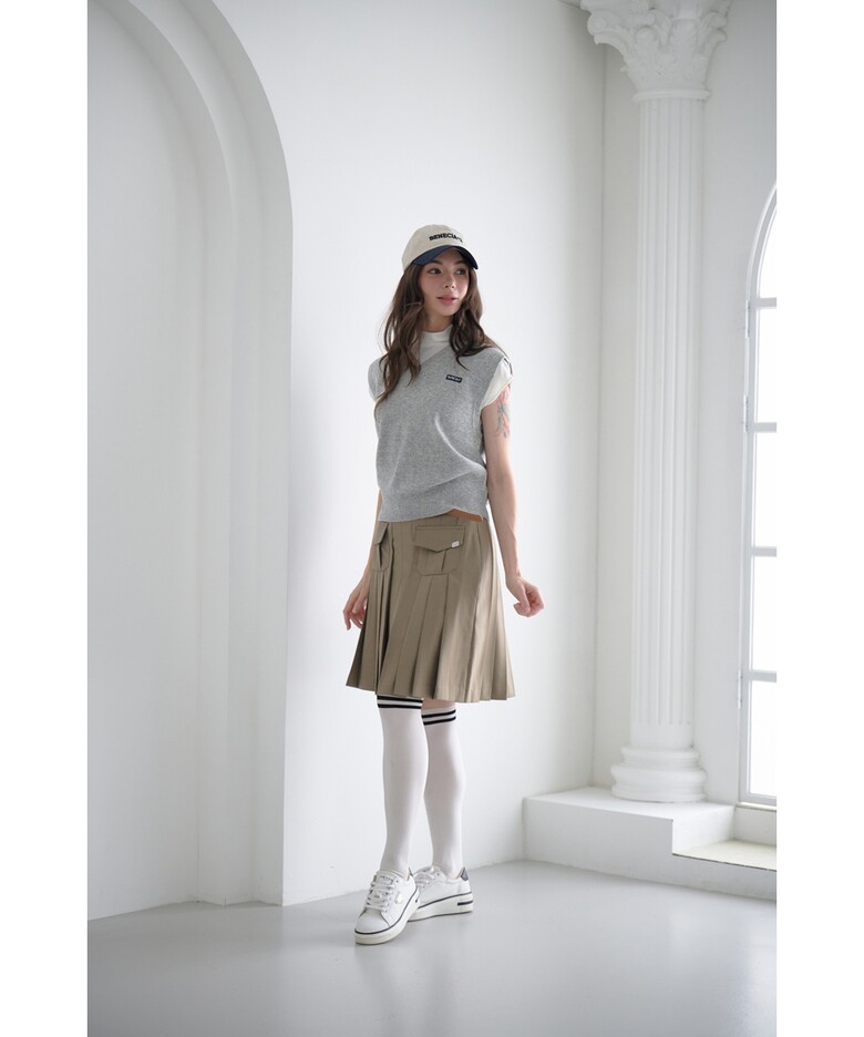 민소매 모델 착용 이미지-S1L26