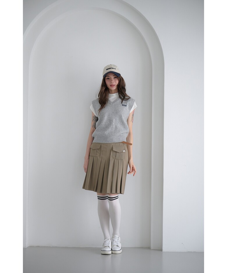 민소매 모델 착용 이미지-S1L13