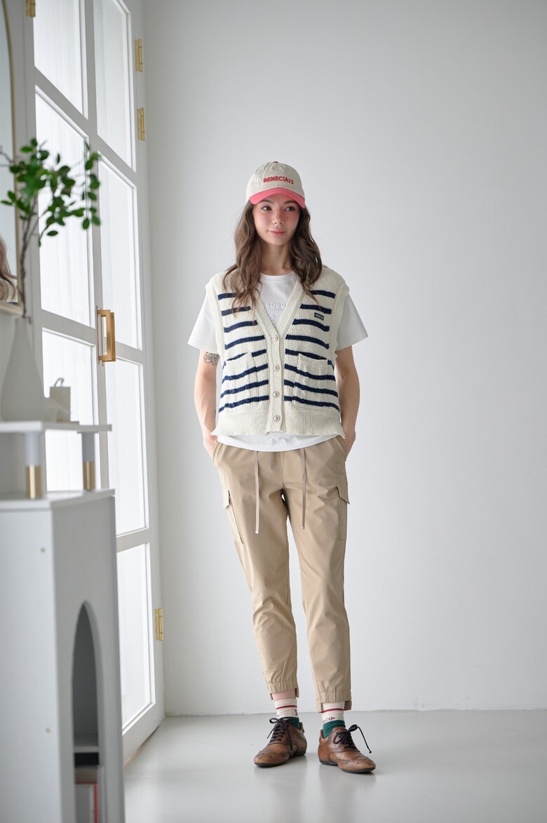 반팔 티셔츠 모델 착용 이미지-S1L6