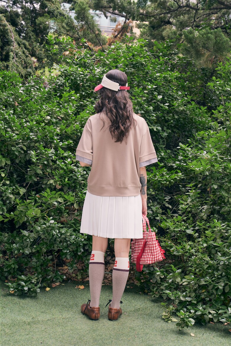 드레스 모델 착용 이미지-S3L10