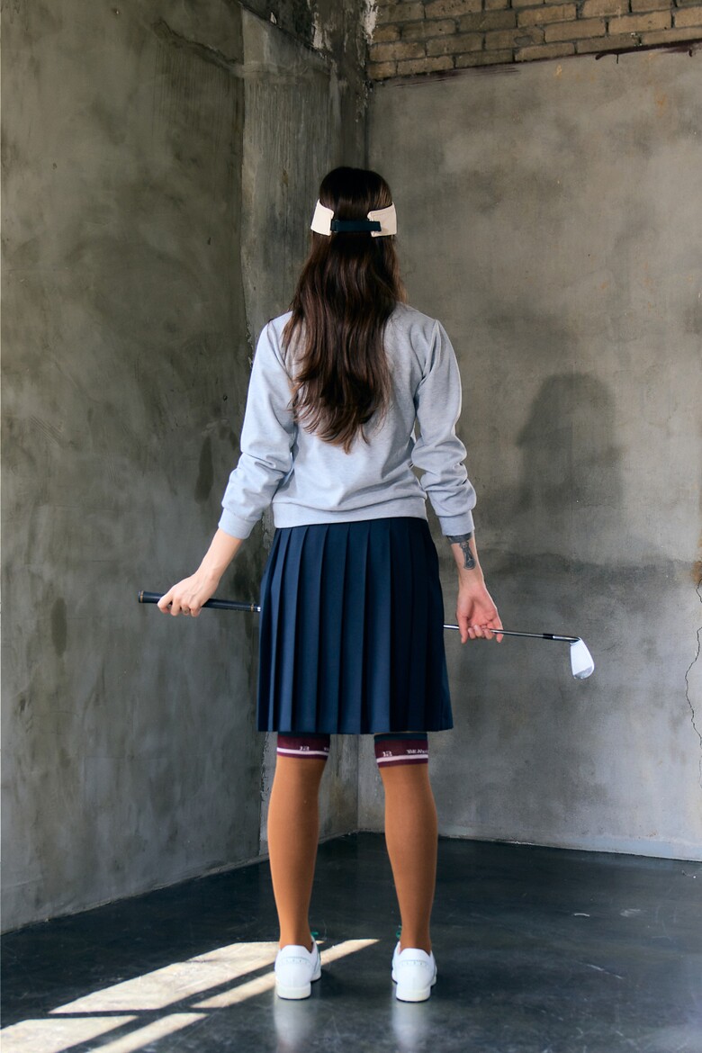 긴팔 티셔츠 모델 착용 이미지-S4L15