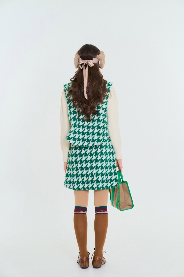 미니 스커트 모델 착용 이미지-S3L12