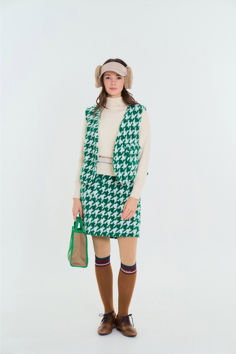 미니 스커트 모델 착용 이미지-S3L5