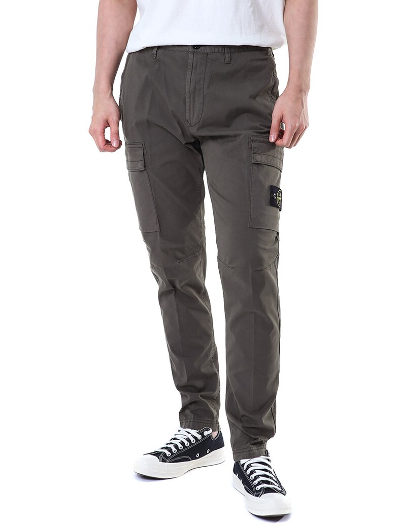 스톤아일랜드 와펜패치 카고 팬츠측면 착용컷